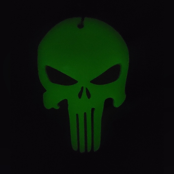 Other - Glow-in-the-Dark Skull Keychain